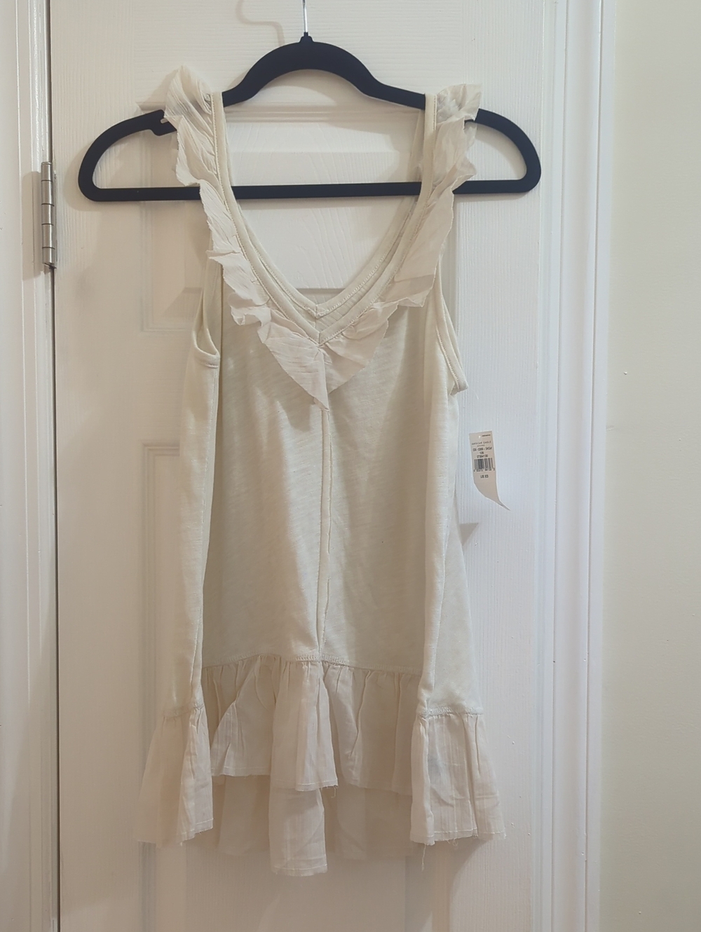 American Eagle Outfitters Cream Ruffle-Trim Tank
